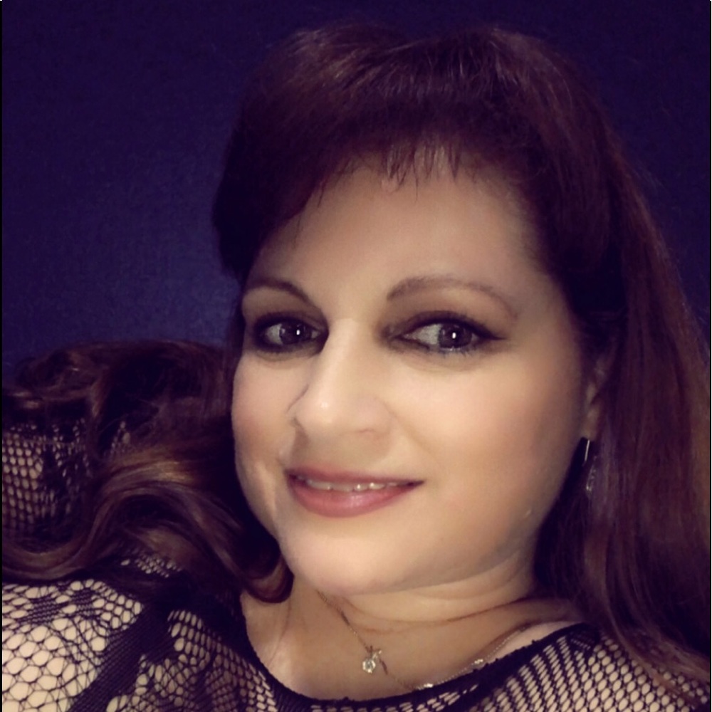 Meet your Posher, Lyn